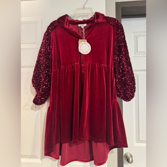 Umgee Dresses & Skirts - Red Velvet Smocked Sleeve Tunic Dress UMGEE